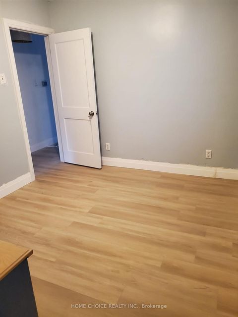 Photo 4 at 27 Lambton Avenue, Smythe, Toronto