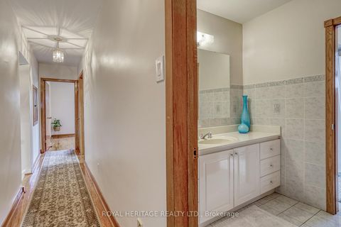 Photo 20 at 31 Purpledusk Trail, Morningside, Toronto