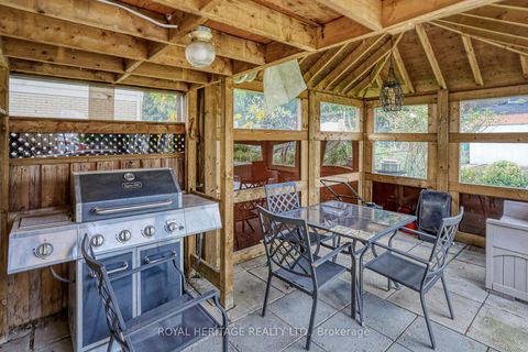 Photo 30 at 31 Purpledusk Trail, Morningside, Toronto