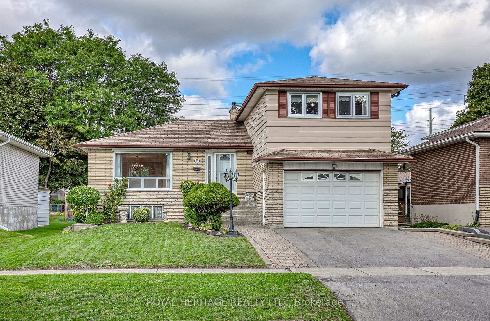 31 Purpledusk Trail, Morningside, Toronto 