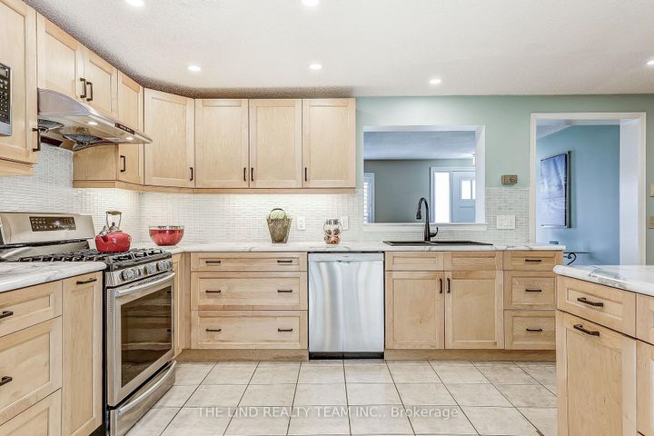 Photo 10 at 272 Jeff Smith Court, College Manor, Newmarket