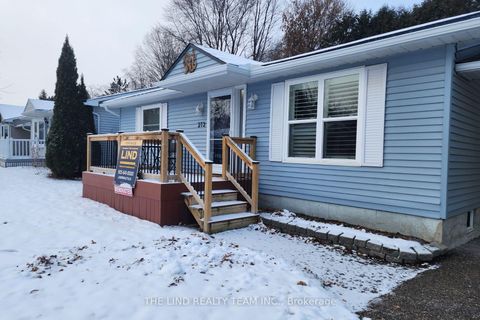 Photo 31 at 272 Jeff Smith Court, College Manor, Newmarket