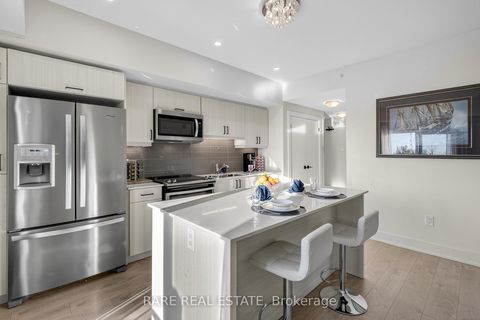 Photo 7 at 402 - 5 Chef Lane, Rural Barrie Southeast, Barrie