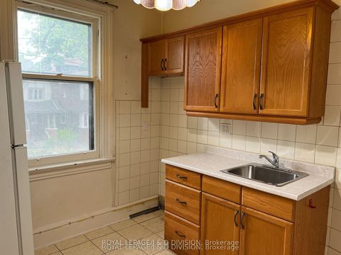 Photo 23 at 51 Chicora Avenue, Annex, Toronto