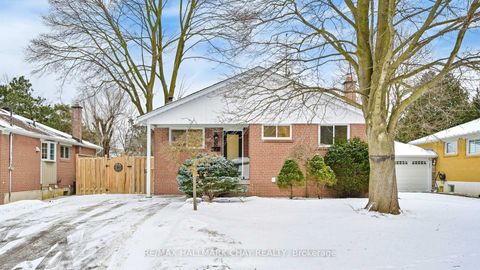 Photo 0 at 3 Davidson Road, Aurora Highlands, Aurora