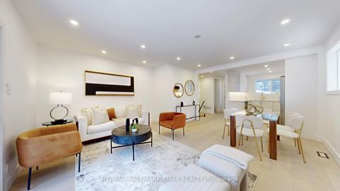 Photo 4 at 3 Davidson Road, Aurora Highlands, Aurora