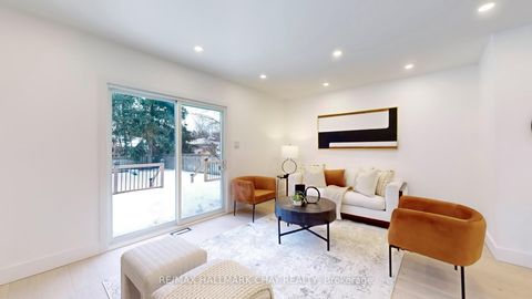 Photo 7 at 3 Davidson Road, Aurora Highlands, Aurora