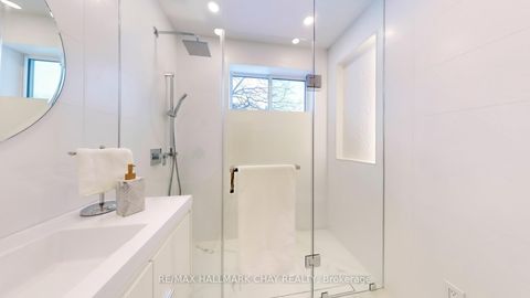 Photo 16 at 3 Davidson Road, Aurora Highlands, Aurora