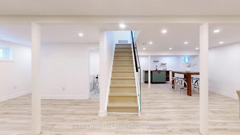 Photo 17 at 3 Davidson Road, Aurora Highlands, Aurora