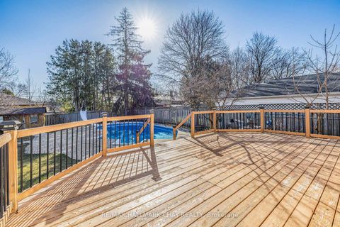 Photo 28 at 3 Davidson Road, Aurora Highlands, Aurora