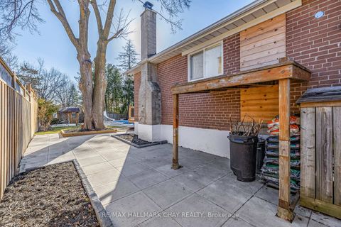 Photo 35 at 3 Davidson Road, Aurora Highlands, Aurora