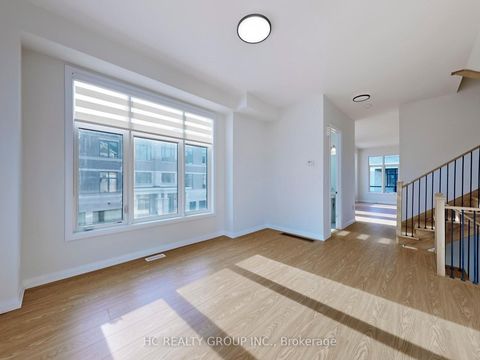 Photo 5 at 88 Millman Lane, Rural Richmond Hill, Richmond Hill