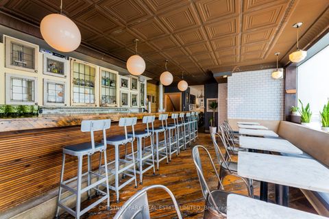 Photo 2 at 923 Dundas Street W, Bellwoods, Toronto