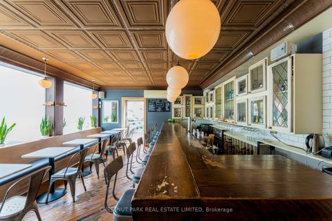 Photo 7 at 923 Dundas Street W, Bellwoods, Toronto