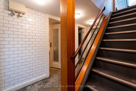 Photo 9 at 923 Dundas Street W, Bellwoods, Toronto