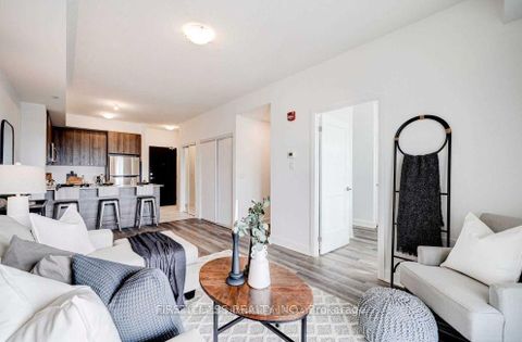 Photo 6 at 317 - 50 Lakebreeze Drive, Newcastle, Clarington