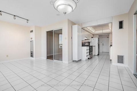 Photo 7 at 1203 - 7 Townsgate Drive, Yorkhill, Vaughan