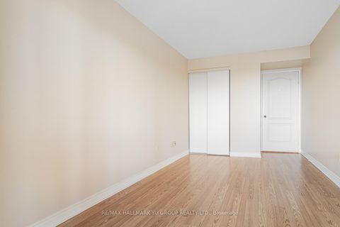 Photo 40 at 1203 - 7 Townsgate Drive, Yorkhill, Vaughan