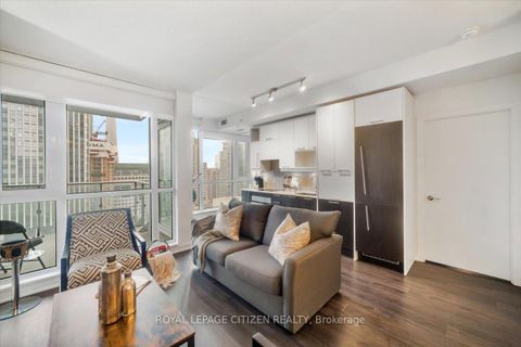 Photo 4 at 2005 - 30 Nelson Street, Waterfront Communities C1, Toronto