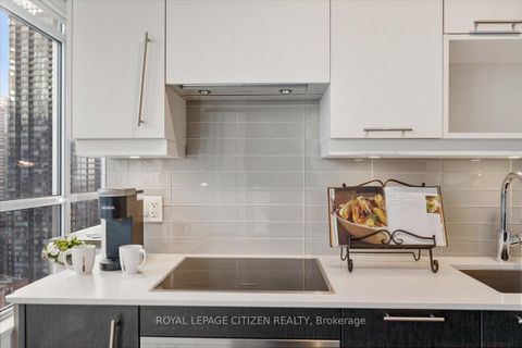 Photo 9 at 2005 - 30 Nelson Street, Waterfront Communities C1, Toronto