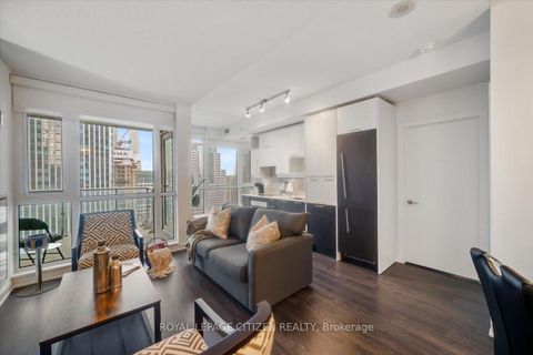 Photo 12 at 2005 - 30 Nelson Street, Waterfront Communities C1, Toronto