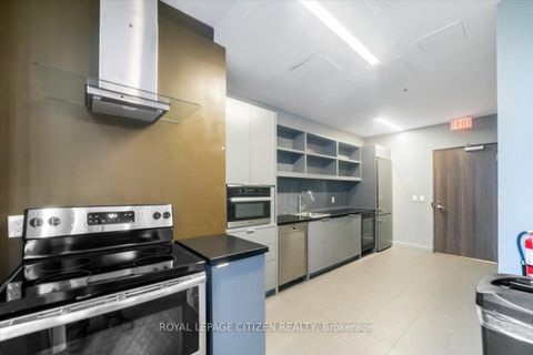 Photo 30 at 2005 - 30 Nelson Street, Waterfront Communities C1, Toronto