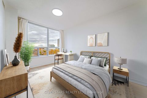 Photo 3 at 806 - 15 North Park Road, Beverley Glen, Vaughan