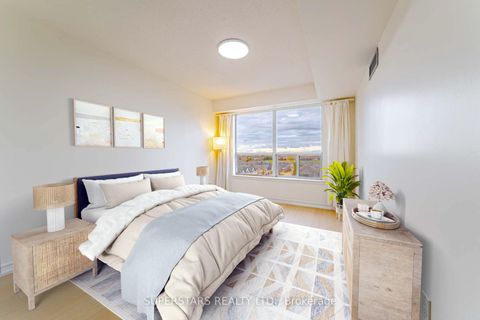 Photo 4 at 806 - 15 North Park Road, Beverley Glen, Vaughan