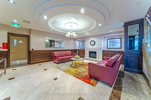 Photo 15 at 806 - 15 North Park Road, Beverley Glen, Vaughan