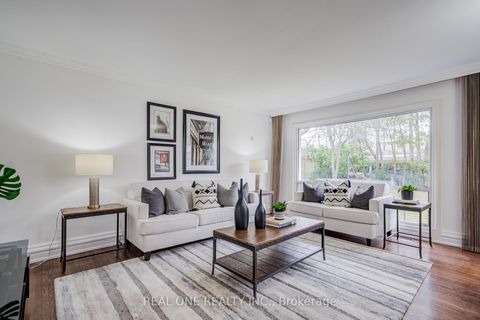 Photo 10 at 26 ELVASTON Drive, Victoria Village, Toronto