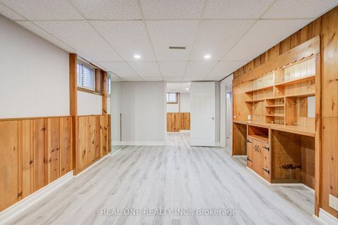 Photo 29 at 26 ELVASTON Drive, Victoria Village, Toronto