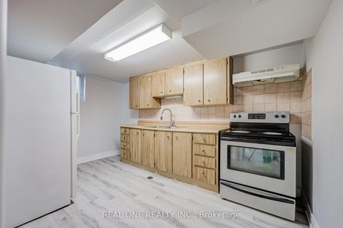 Photo 32 at 26 ELVASTON Drive, Victoria Village, Toronto