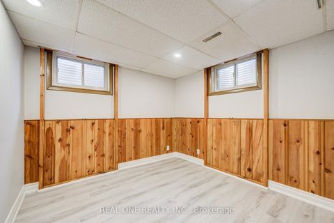 Photo 33 at 26 ELVASTON Drive, Victoria Village, Toronto