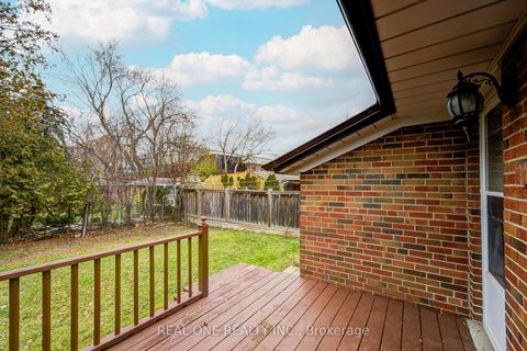 Photo 36 at 26 ELVASTON Drive, Victoria Village, Toronto