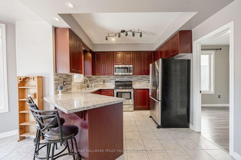 Photo 1 at 86 Penvill Trail, Ardagh, Barrie