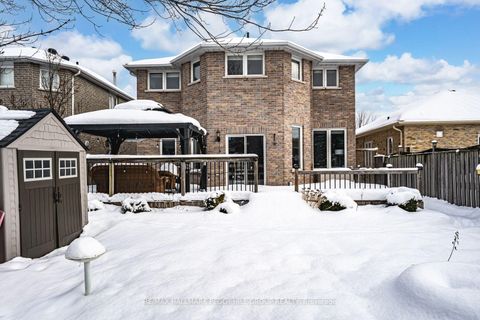 Photo 15 at 86 Penvill Trail, Ardagh, Barrie