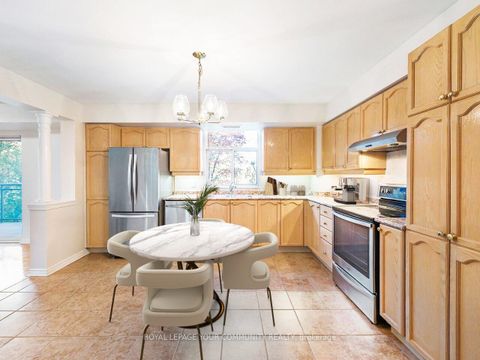 Photo 3 at 202 - 2506 Rutherford Road, Maple, Vaughan