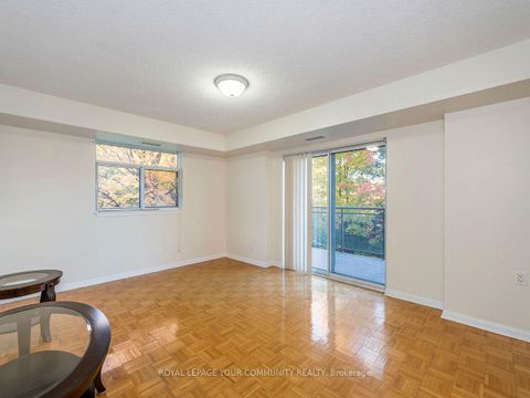 Photo 10 at 202 - 2506 Rutherford Road, Maple, Vaughan
