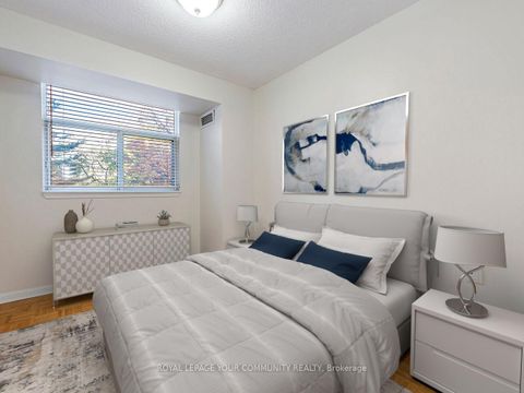 Photo 16 at 202 - 2506 Rutherford Road, Maple, Vaughan