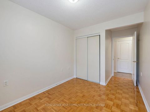 Photo 18 at 202 - 2506 Rutherford Road, Maple, Vaughan