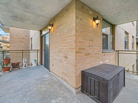 Photo 22 at 202 - 2506 Rutherford Road, Maple, Vaughan