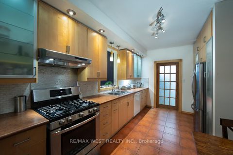 Photo 8 at 509 Perth Avenue, Pellam Park, Toronto