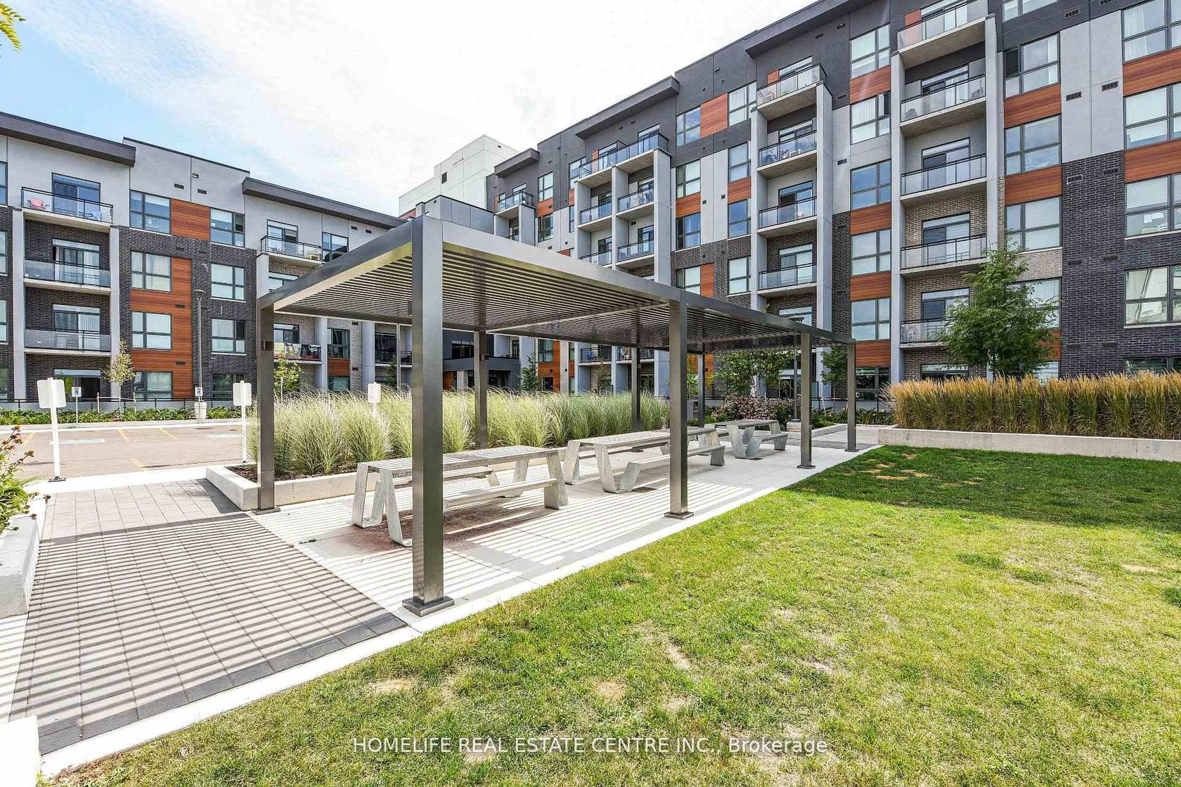 104 - 95 Dundas Street, GO Glenorchy, Oakville 