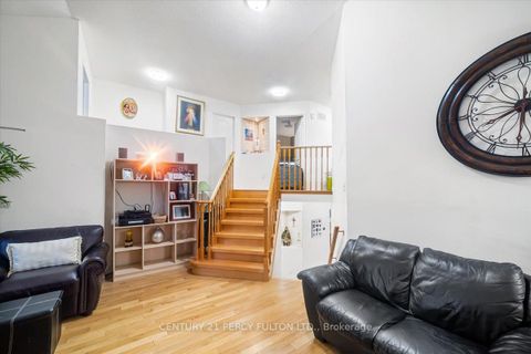 Photo 5 at 8 Boulderbrook Drive, Rouge E11, Toronto