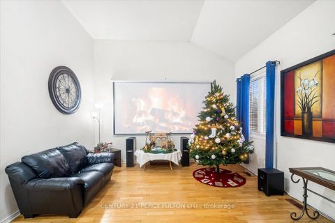 Photo 7 at 8 Boulderbrook Drive, Rouge E11, Toronto