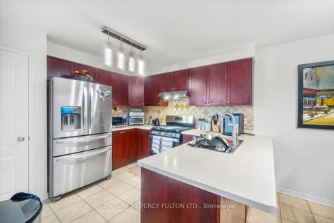 Photo 11 at 8 Boulderbrook Drive, Rouge E11, Toronto