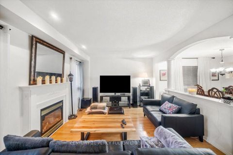 Photo 15 at 8 Boulderbrook Drive, Rouge E11, Toronto