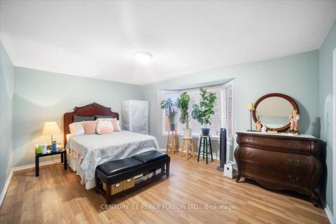 Photo 17 at 8 Boulderbrook Drive, Rouge E11, Toronto