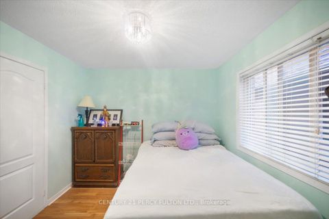Photo 24 at 8 Boulderbrook Drive, Rouge E11, Toronto