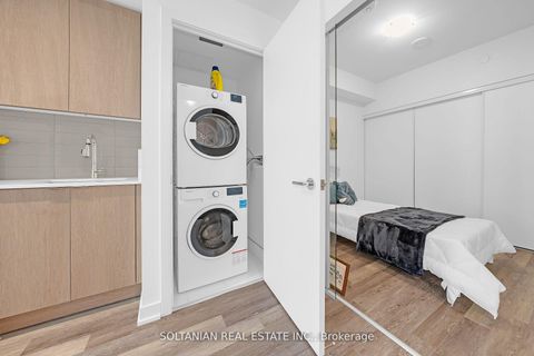 Photo 8 at 320 - 250 Lawrence Avenue W, Lawrence Park North, Toronto